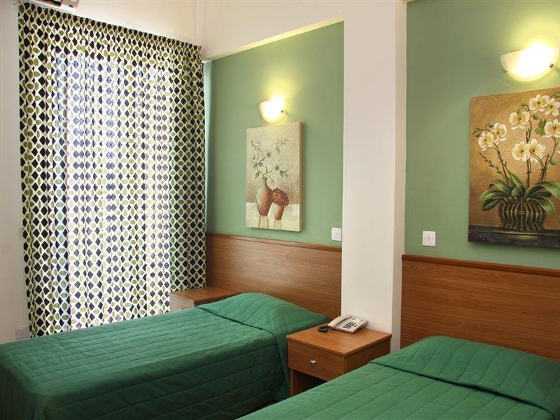 Crown Inn Hotel Nicosia Exterior photo